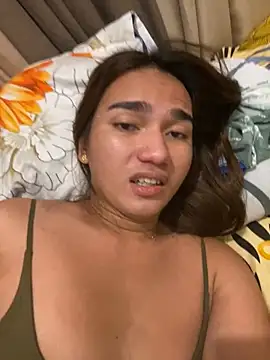 Snapshot of CasandraDiaz chatting on November 17, 2025, 3:54 am CasandraDiaz online show from November 17, 2025, 3:54 am