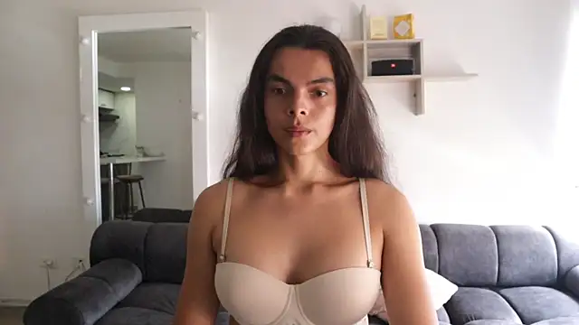 Snapshot of _Vahos_ chatting on September 17, 2025, 5:04 pm Vahos online show from September 17, 2025, 5:04 pm