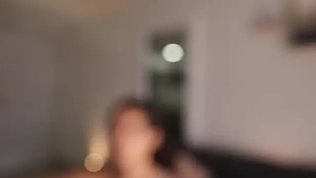 Snapshot of _Vahos_ chatting on October 10, 2025, 5:14 pm Vahos online show from October 10, 2025, 5:14 pm