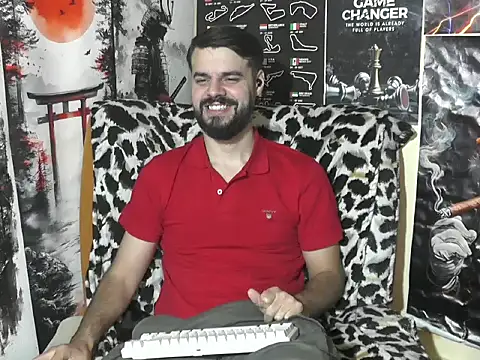 00george online show from November 25, 2025, 6:19 pm