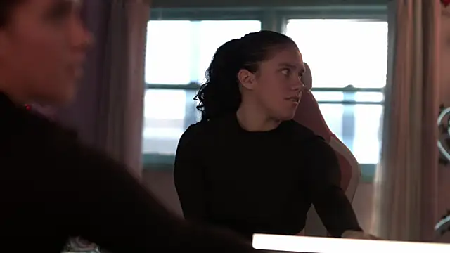 Nikki Torres online show from February 25, 2025, 6:23 pm