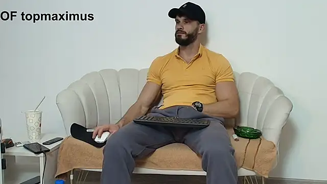 Snapshot of MauroTwin chatting on November 20, 2025, 6:19 pm MauroTwin online show from November 20, 2025, 6:19 pm