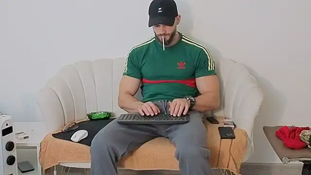 Snapshot of MauroTwin chatting on November 11, 2025, 6:03 pm MauroTwin online show from November 11, 2025, 6:03 pm