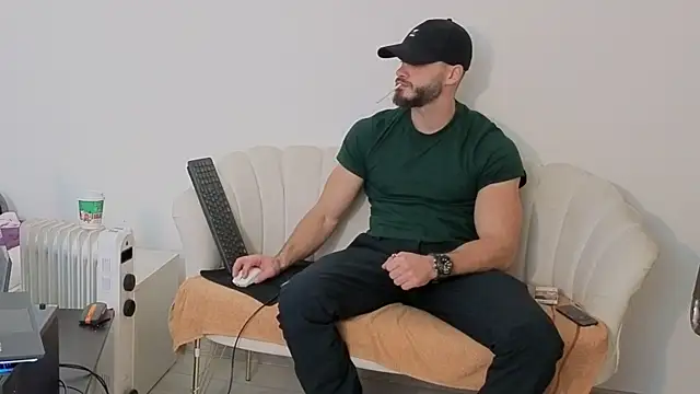 Snapshot of MauroTwin chatting on November 14, 2025, 6:00 pm MauroTwin online show from November 14, 2025, 6:00 pm