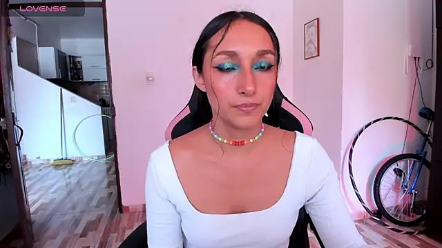 adrena 10 online show from April 20, 2026, 7:04 pm