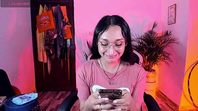 adrena 10 online show from March 30, 2026, 9:49 pm