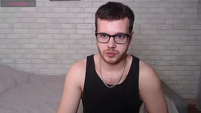 Snapshot of Alexxx_horny chatting on May 11, 2026, 7:00 pm Alexxx horny online show from May 11, 2026, 7:00 pm