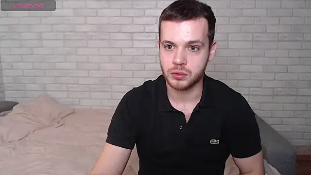 Snapshot of Alexxx_horny chatting on April 19, 2026, 5:36 pm Alexxx horny online show from April 19, 2026, 5:36 pm
