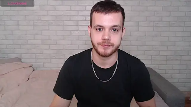 Snapshot of Alexxx_horny chatting on April 7, 2026, 10:17 am Alexxx horny online show from April 7, 2026, 10:17 am