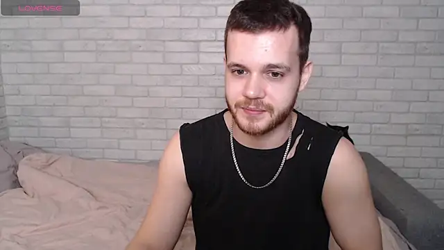 Snapshot of Alexxx_horny chatting on April 12, 2026, 4:32 pm Alexxx horny online show from April 12, 2026, 4:32 pm