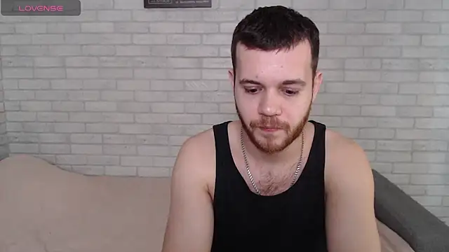 Snapshot of Alexxx_horny chatting on April 14, 2026, 7:24 am Alexxx horny online show from April 14, 2026, 7:24 am