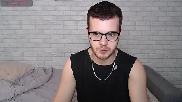 Snapshot of Alexxx_horny chatting on March 18, 2026, 4:52 pm Alexxx horny online show from March 18, 2026, 4:52 pm