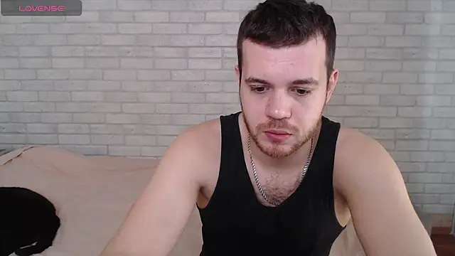 Snapshot of Alexxx_horny chatting on April 20, 2026, 7:22 am Alexxx horny online show from April 20, 2026, 7:22 am