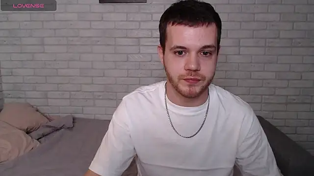 Snapshot of Alexxx_horny chatting on March 28, 2026, 3:57 pm Alexxx horny online show from March 28, 2026, 3:57 pm