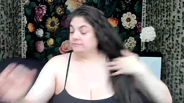 Snapshot of Exotic-Melons chatting on December 15, 2024, 11:31 pm Exotic-Melons online show from December 15, 2024, 11:31 pm