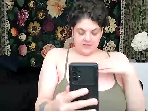 Snapshot of Exotic-Melons chatting on September 27, 2025, 10:38 pm Exotic-Melons online show from September 27, 2025, 10:38 pm