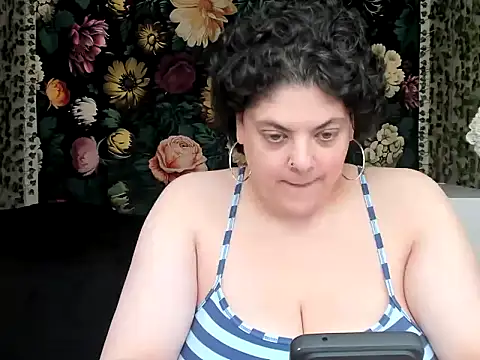 Snapshot of Exotic-Melons chatting on October 24, 2025, 4:50 pm Exotic-Melons online show from October 24, 2025, 4:50 pm