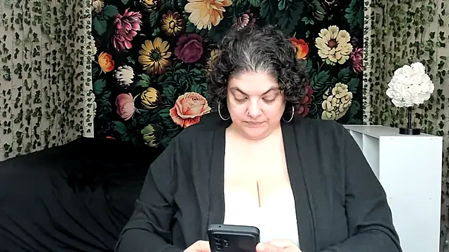 Exotic-Melons online show from April 8, 2026, 6:09 pm