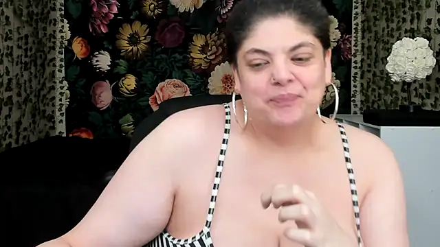 Snapshot of Exotic-Melons chatting on March 9, 2025, 10:19 pm Exotic-Melons online show from March 9, 2025, 10:19 pm