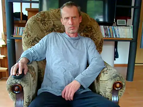 Snapshot of xxBareBabyxx chatting on October 6, 2025, 9:54 am xxBareBabyxx online show from October 6, 2025, 9:54 am