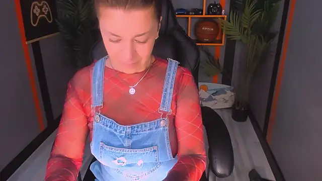 AnaMills online show from March 11, 2026, 10:09 am