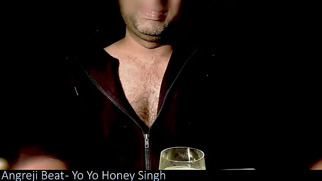  x rated  online show from April 18, 2026, 7:07 pm