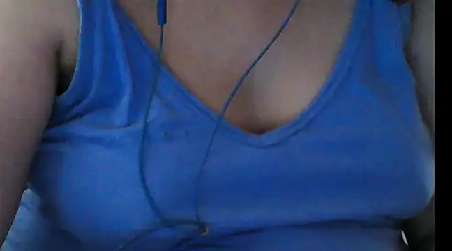 Snapshot of giga-bite chatting on February 26, 2025, 5:24 am giga-bite online show from February 26, 2025, 5:24 am