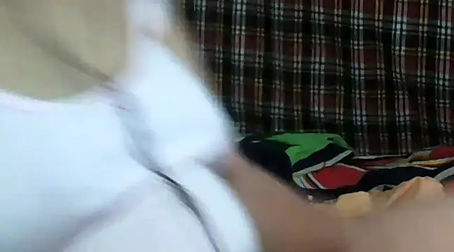 Snapshot of giga-bite chatting on March 8, 2025, 5:33 pm giga-bite online show from March 8, 2025, 5:33 pm