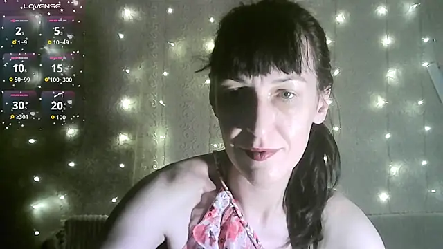 Snapshot of MarieODahliaS chatting on November 11, 2025, 12:00 pm MarieODahliaS online show from November 11, 2025, 12:00 pm