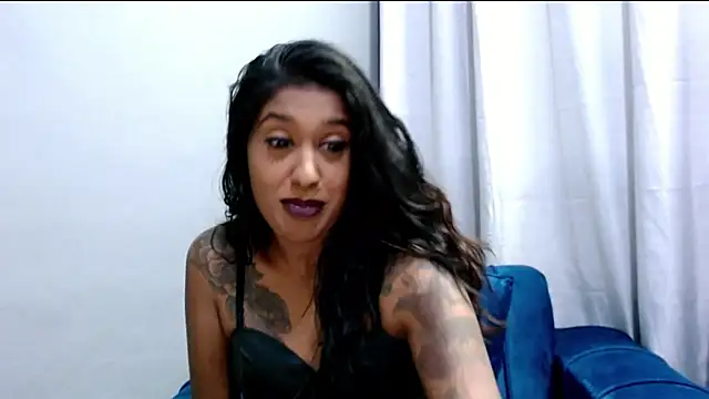Lisaabrown  online show from May 6, 2026, 10:47 pm