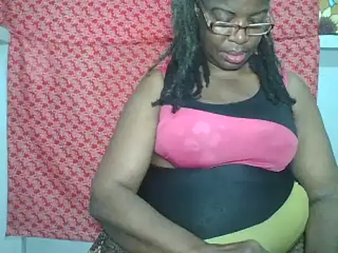 Snapshot of pink69pussy chatting on January 18, 2025, 11:43 am pink69pussy online show from January 18, 2025, 11:43 am