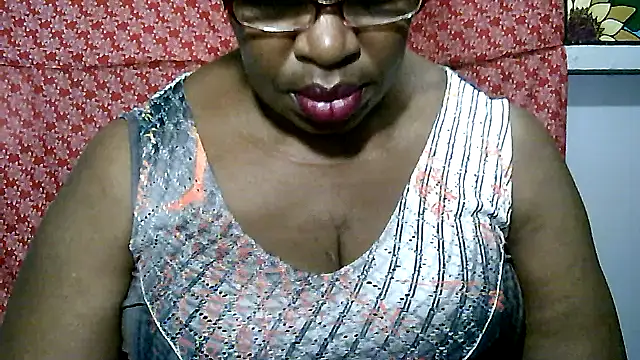 Snapshot of pink69pussy chatting on September 19, 2025, 8:18 am pink69pussy online show from September 19, 2025, 8:18 am