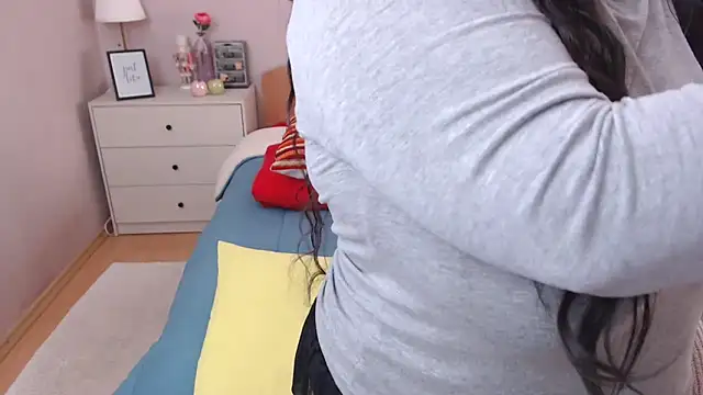 LeveMe2Nightt online show from March 3, 2026, 1:07 pm