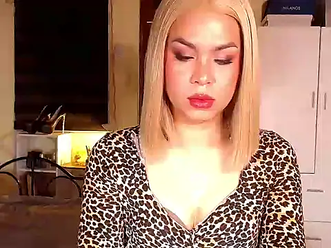 Snapshot of MistressLuna1 chatting on March 20, 2025, 7:04 pm MistressLuna1 online show from March 20, 2025, 7:04 pm