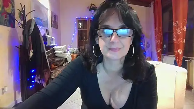 Snapshot of ClaudyGeryn chatting on December 12, 2024, 8:43 pm ClaudyGeryn online show from December 12, 2024, 8:43 pm