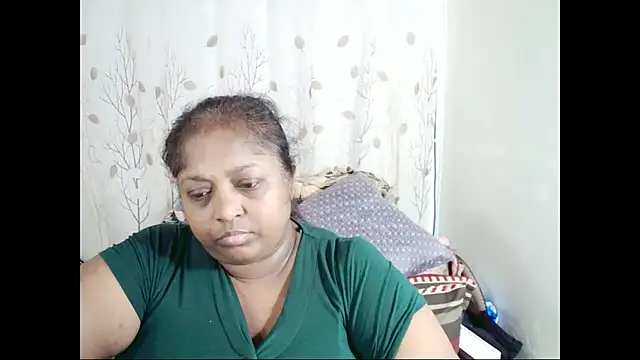 Snapshot of Indiantasha chatting on December 2, 2025, 4:09 pm Indiantasha online show from December 2, 2025, 4:09 pm