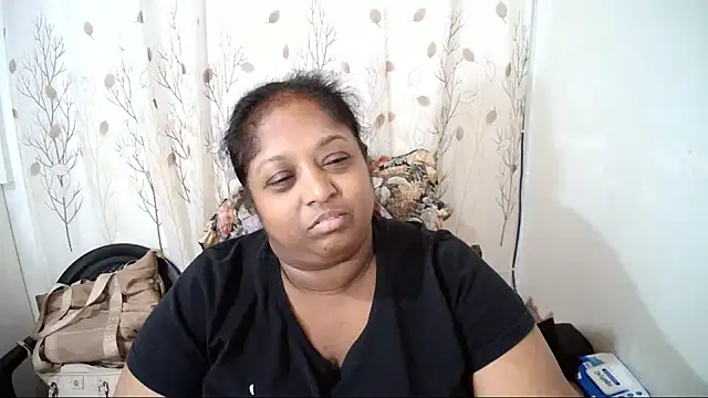 Snapshot of Indiantasha chatting on November 17, 2025, 4:11 pm Indiantasha online show from November 17, 2025, 4:11 pm