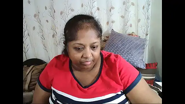 Snapshot of Indiantasha chatting on November 9, 2025, 4:44 pm Indiantasha online show from November 9, 2025, 4:44 pm