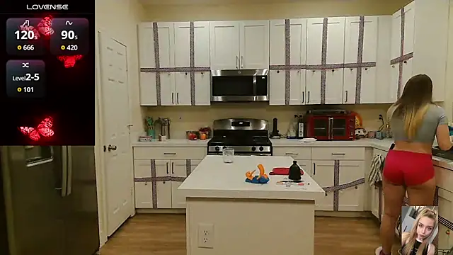 Blondiewithanass online show from March 1, 2026, 3:50 am