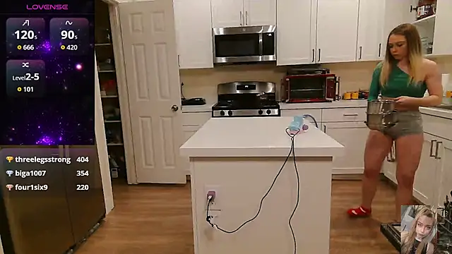 Blondiewithanass online show from October 29, 2025, 1:48 am