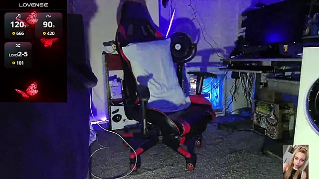 Blondiewithanass online show from April 11, 2026, 7:50 pm