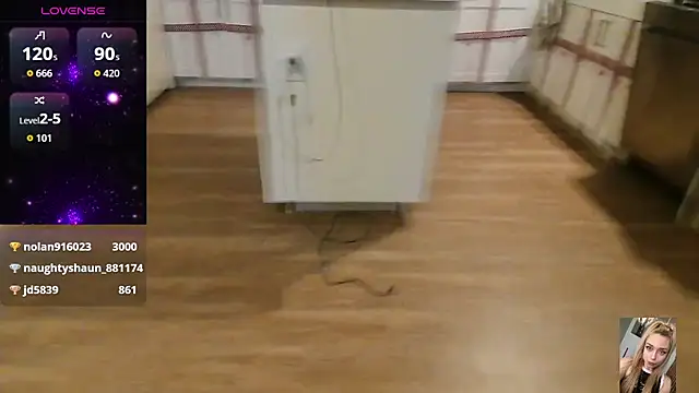 Blondiewithanass online show from January 15, 2026, 6:39 am