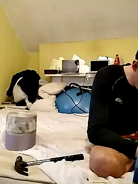 londonfuckwhore online show from December 23, 2024, 6:58 pm