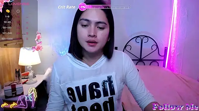 fuckhugecock online show from April 11, 2026, 4:43 pm