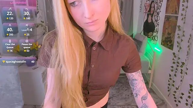 Laly Peach online show from February 12, 2025, 7:35 pm