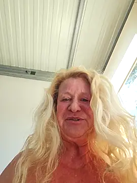 Snapshot of THESensualhorny chatting on September 9, 2025, 2:15 pm THESensualhorny online show from September 9, 2025, 2:15 pm