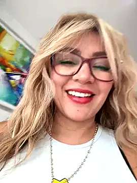 Snapshot of DIANITA_1988 chatting on September 30, 2025, 2:34 pm DIANITA 1988 online show from September 30, 2025, 2:34 pm
