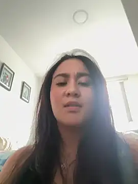 Snapshot of Nina_lovi chatting on May 5, 2026, 9:07 pm Nina lovi online show from May 5, 2026, 9:07 pm