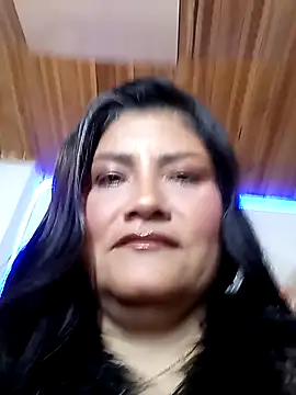 salomexlove 20 online show from April 21, 2026, 1:07 pm