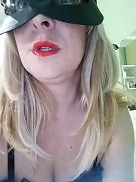 Vivian115 online show from May 28, 2026, 3:51 pm